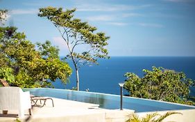 Adeluna Luxury Villas